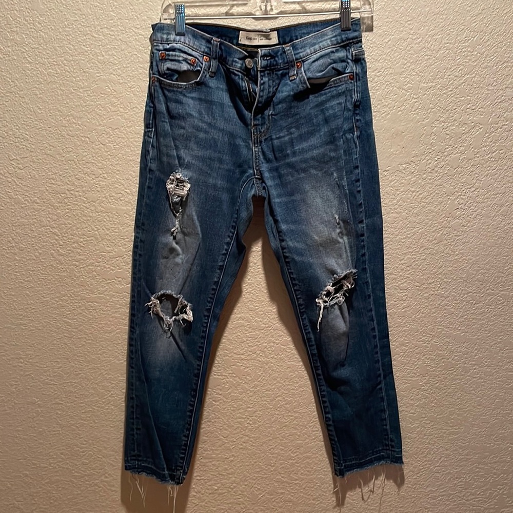 Gap cropped blue jeans Sz 27 best girlfriend